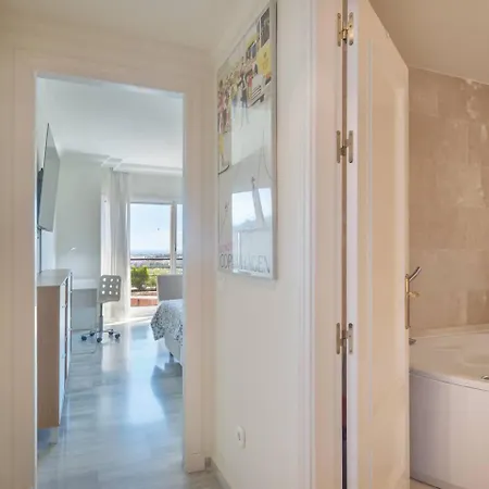 Magna Apartment *